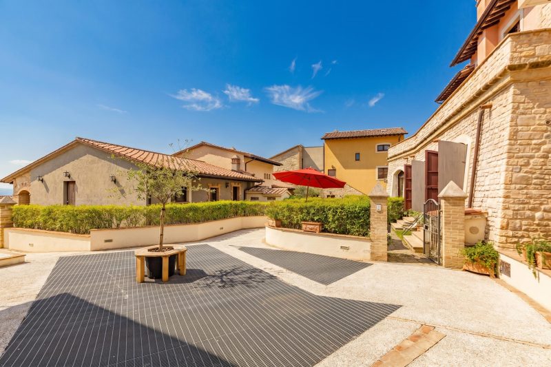 Acetaie Apartment with Shared Pool for 4 | Relax in Nature