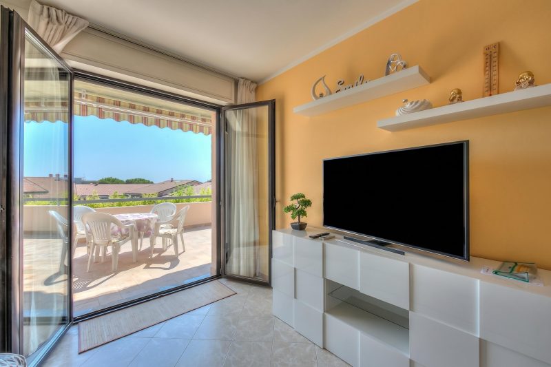 Kristall Lago Pool-View Apartment + Balcony