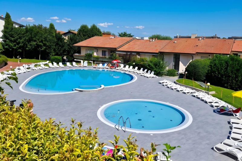 Kristall Lago Pool-View Apartment + Balcony