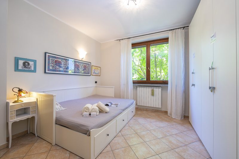 Villa La Dolce Vita: Lake Maggiore 3BR, Fenced Garden, Parking near Beaches