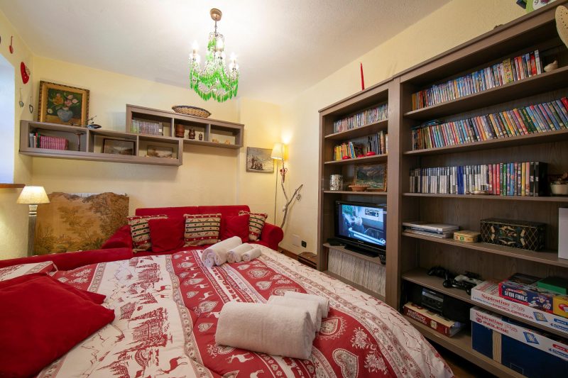 Baita La Ciaburna with Garden (skiing nearby)