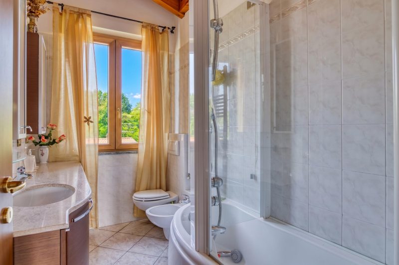 Casa Maddalena Private Beach, 2BR Sleeps 4