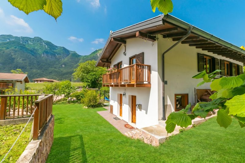 Casa Tra Borgo e Lago in Lake Tenno