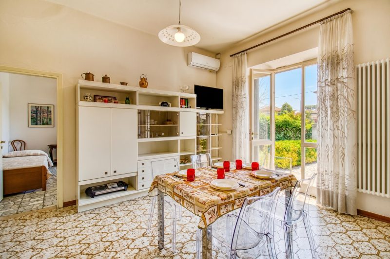Casa Lidia 900m From Sea with Private Garden