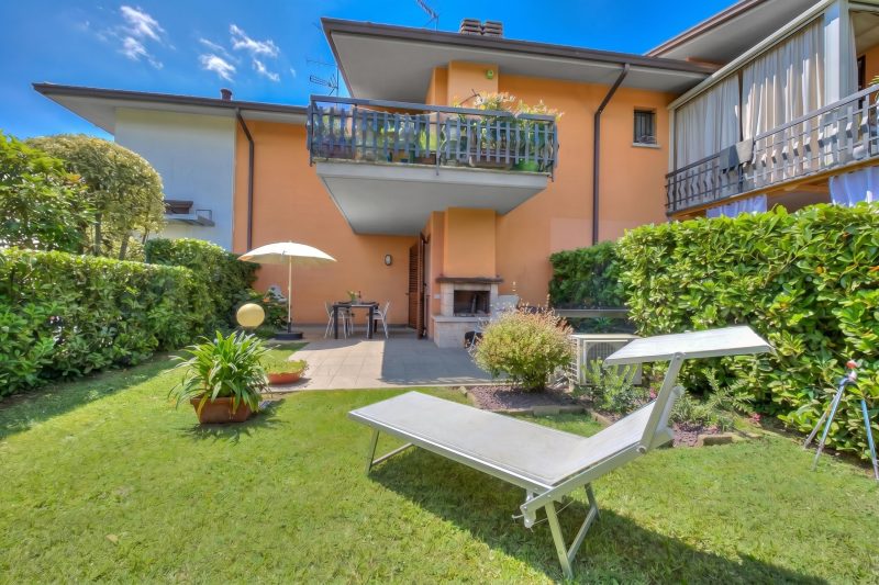 La Casa Accanto With Shared Pool