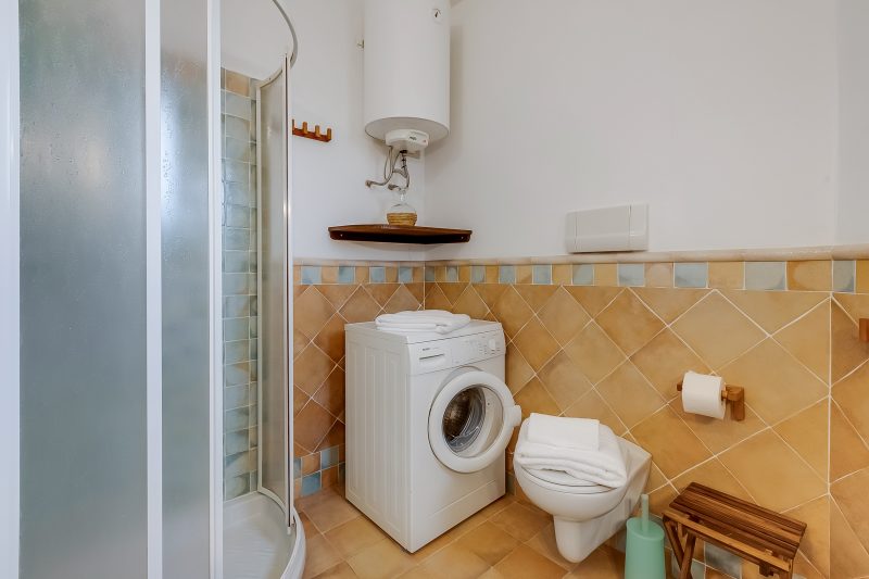 Il Borgo 16/12 600m From The Beach