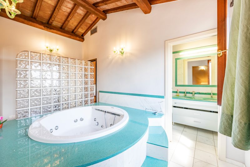 Pool Villa Angela with Sauna, Jacuzzi and Gym