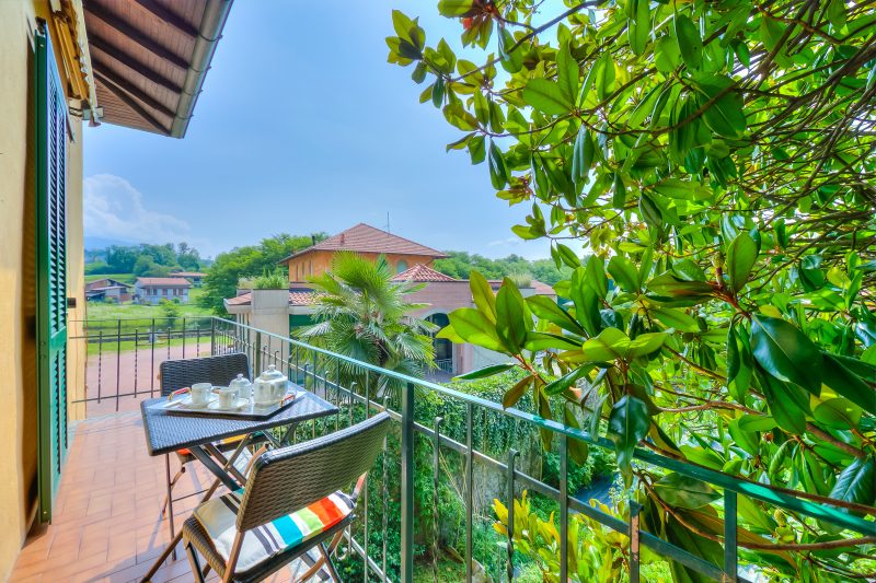 Charming La Gelosia Few Min From Lake: 2BR Monvalle Apartment