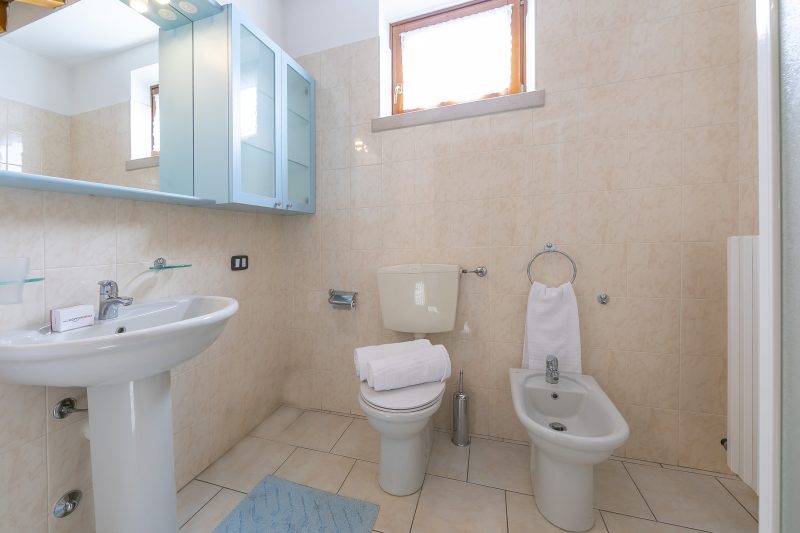 VistaLago Green Residence 100m From Lake/ 3 Pools, Tennis & Garage