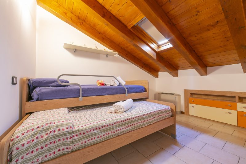 VistaLago Green Residence 100m From Lake/ 3 Pools, Tennis & Garage