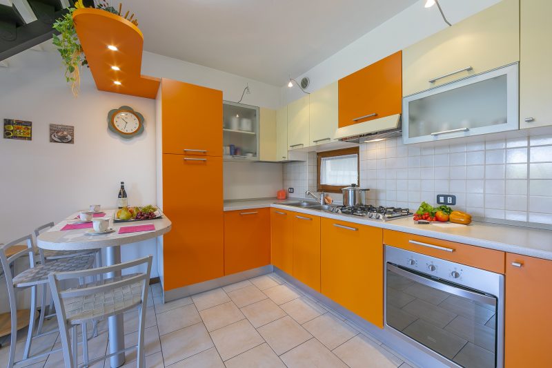 VistaLago Green Residence 100m From Lake/ 3 Pools, Tennis & Garage