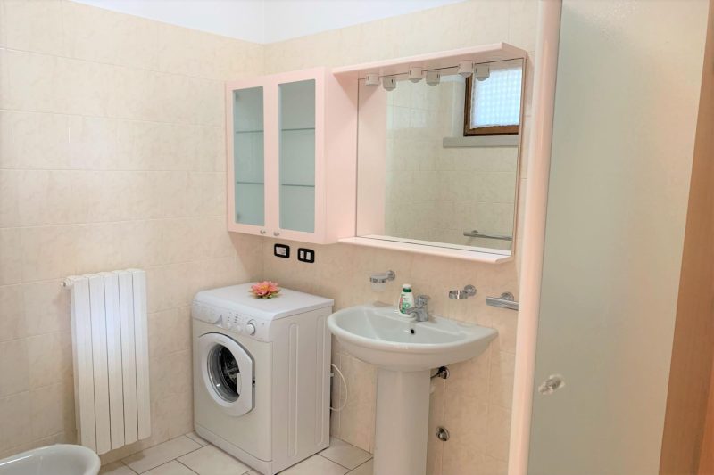 VistaLago Green Residence 100m From Lake/ 3 Pools, Tennis & Garage