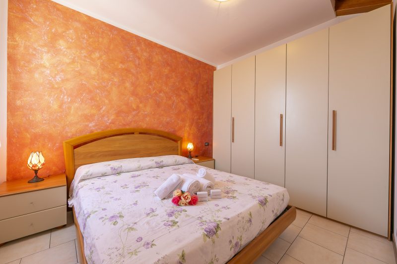 VistaLago Green Residence 100m From Lake/ 3 Pools, Tennis & Garage