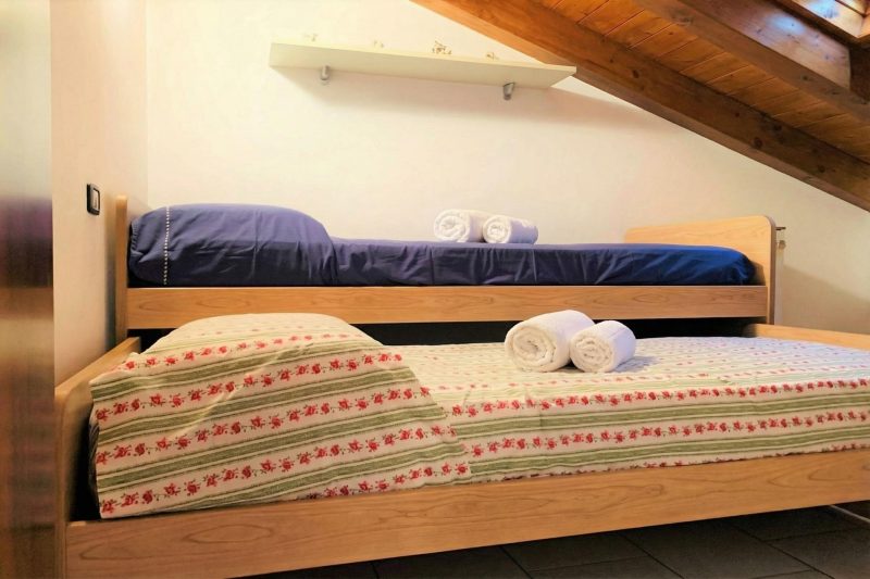 VistaLago Green Residence 100m From Lake/ 3 Pools, Tennis & Garage