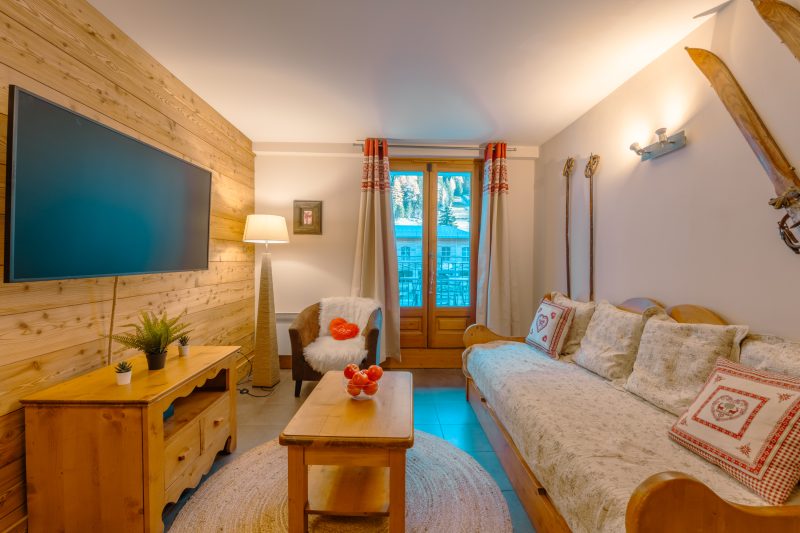 V Loriaz 14: Beside Ski Lift; Pool, Sauna & Gym