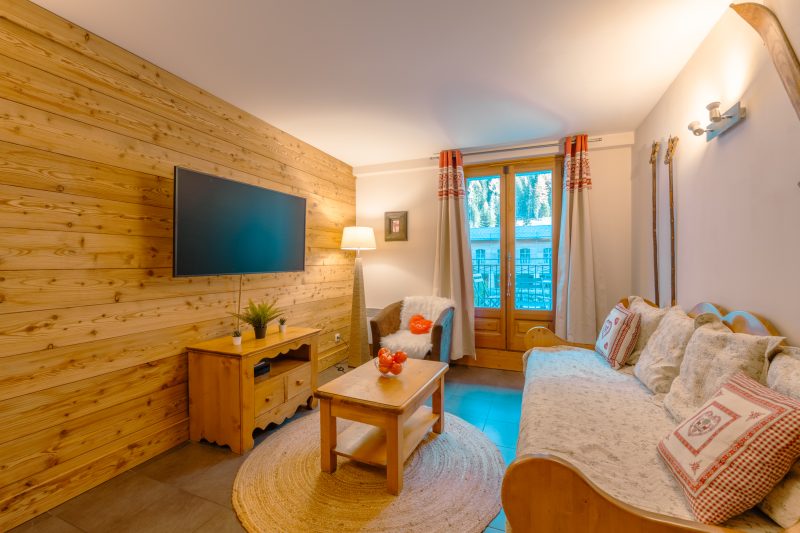 V Loriaz 14: Beside Ski Lift; Pool, Sauna & Gym