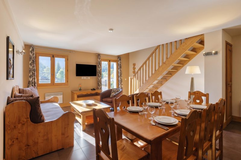 V Balme 22: Beside Ski Lift; Pool, Sauna & Gym
