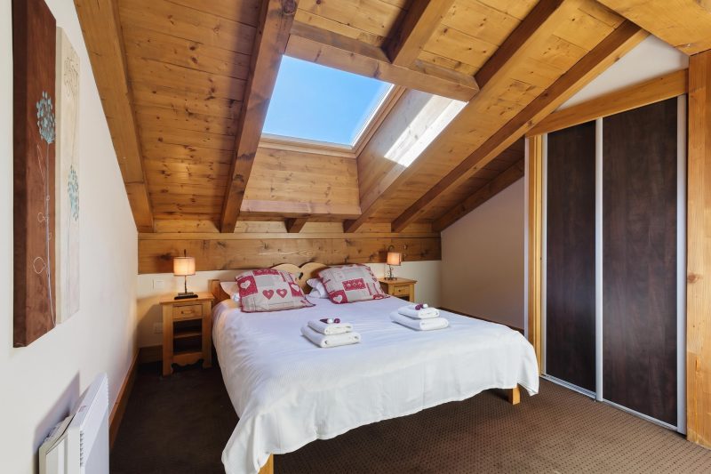 V Balme 22: Beside Ski Lift; Pool, Sauna & Gym