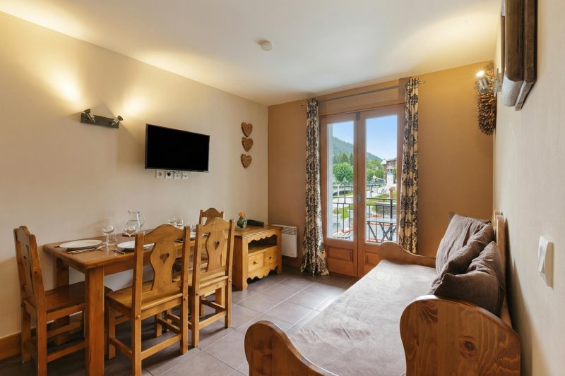 V Balme 14: Beside Ski Lift; Pool, Sauna & Gym