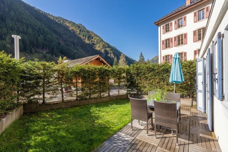 V Buet 01: Beside Ski Lift; Pool, Sauna & Gym