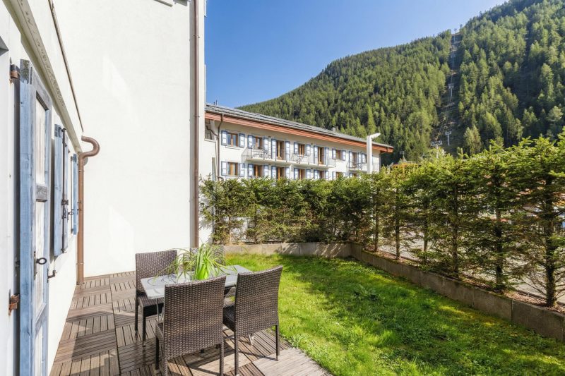 V Buet 01: Beside Ski Lift; Pool, Sauna & Gym