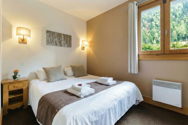 V Buet 01: Beside Ski Lift; Pool, Sauna & Gym