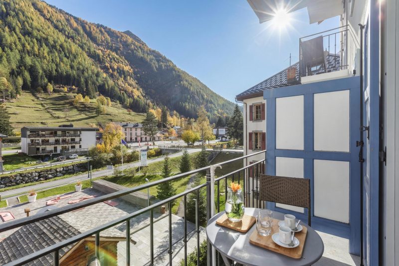V Buet 31: Beside Ski Lift; Pool, Sauna & Gym