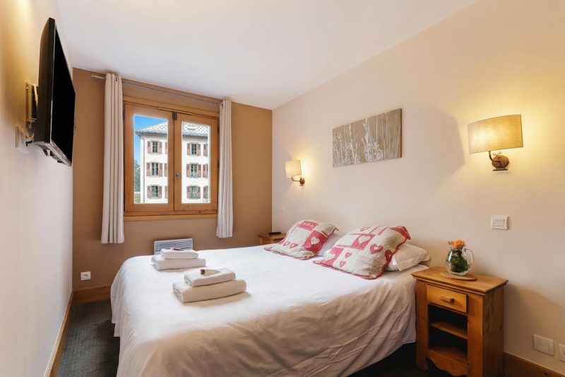 V Balme 11: Beside Ski Lift; Pool, Sauna & Gym