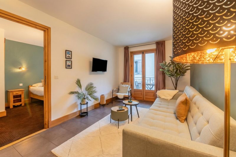 V Loriaz 11: Beside Ski Lift; Pool, Sauna & Gym
