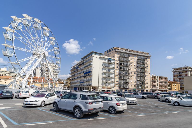 Bedo House - Beachfront Sea View Apartment in Follonica