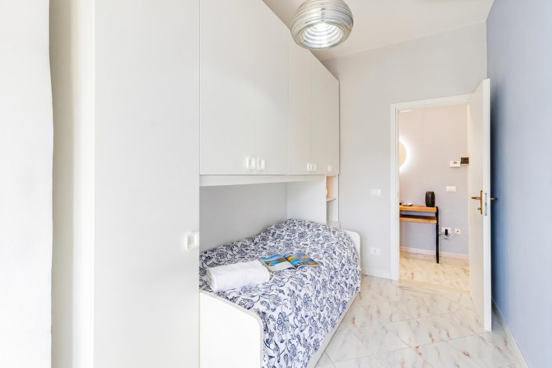 Bedo House - Beachfront Sea View Apartment in Follonica