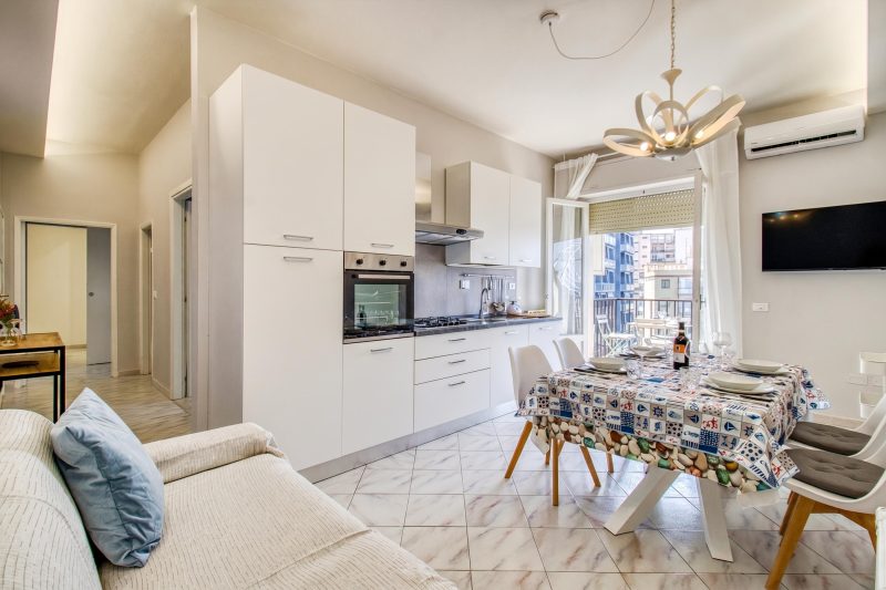 Bedo House - Beachfront Sea View Apartment in Follonica