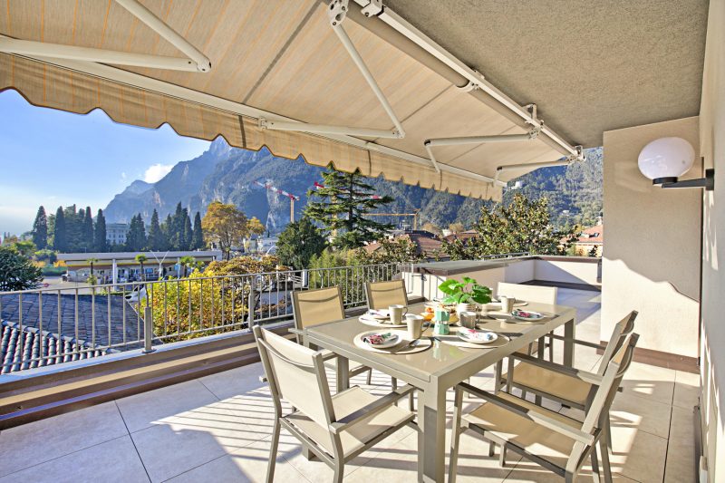Antares 150m from the Lake with Large Terrace