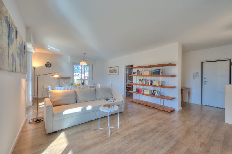 Antares 150m from the Lake with Large Terrace