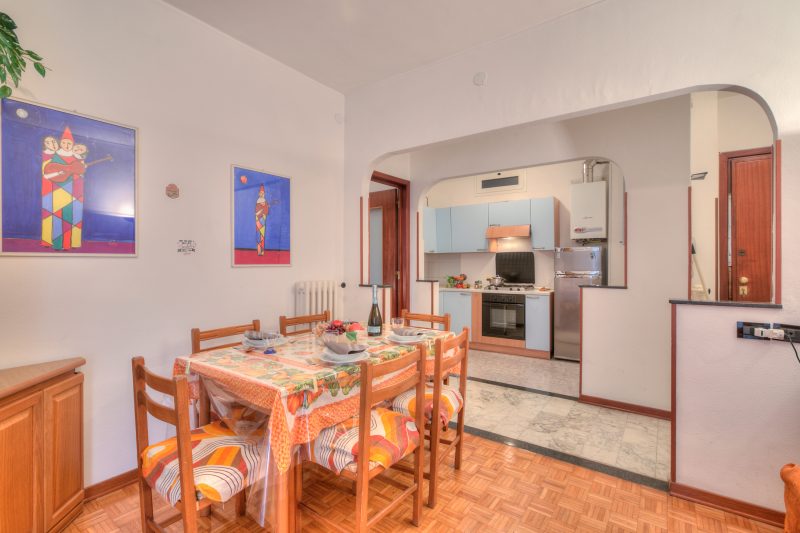 Casa Letizia few min from sea outdoor dining for 4