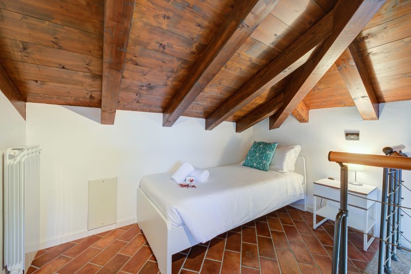 La Voce Del Lago - Historic Lakefront Stay in Arona