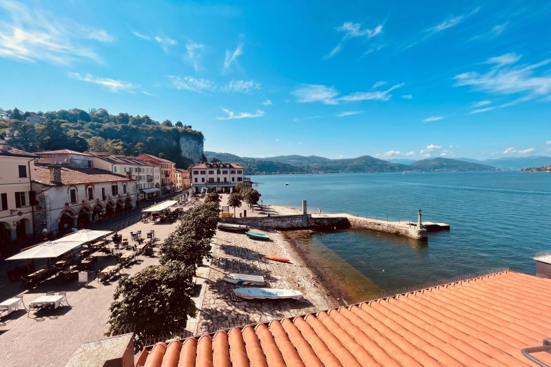 La Voce Del Lago - Historic Lakefront Stay in Arona