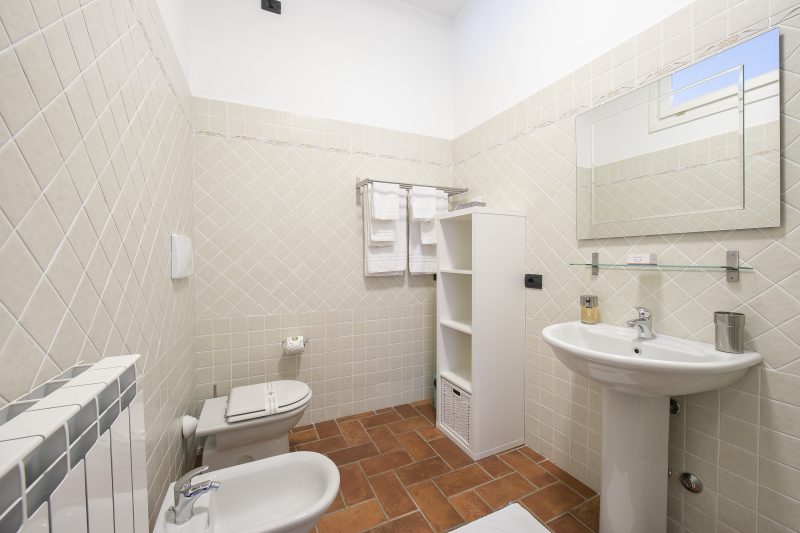 Incanto Sul Lago: Arona Lakefront Apartment with A/C