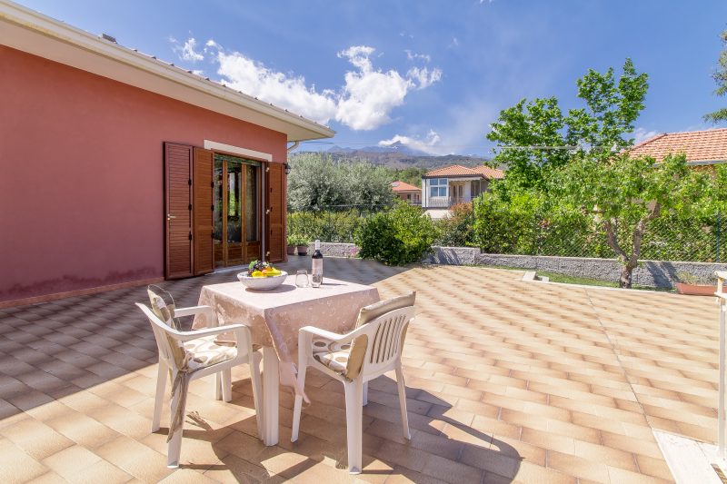Villa With Volcano View