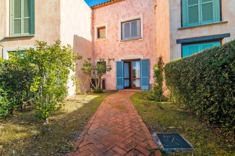 Il Borgo 2/12 700m From The Beach