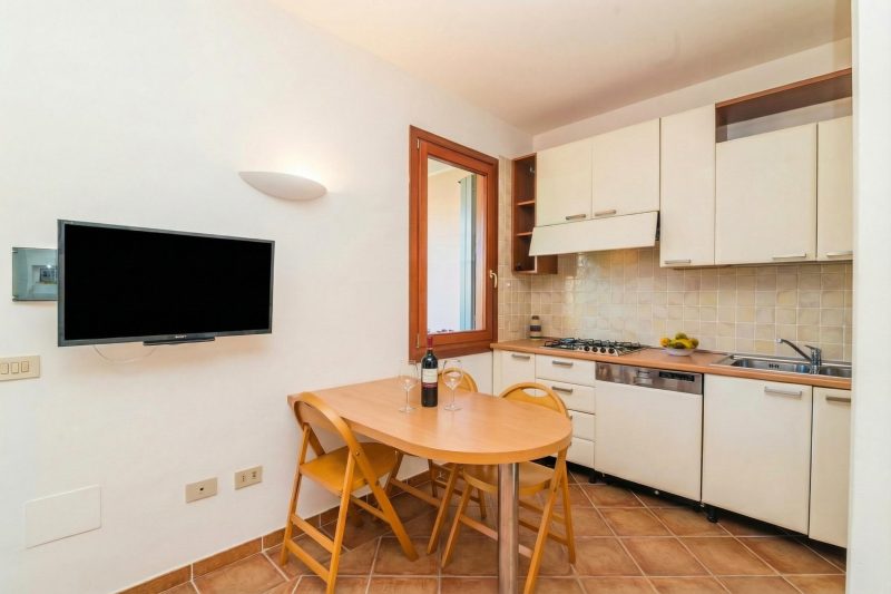 Il Borgo 2/12 700m From The Beach