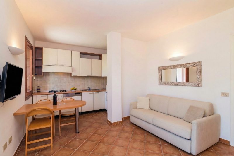 Il Borgo 2/12 700m From The Beach
