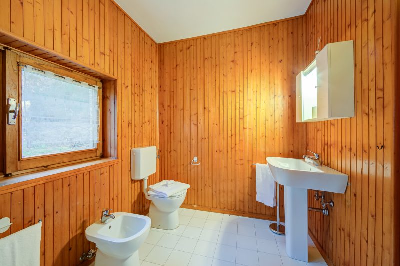 Mila Bike & WIFI: Garden Retreat near Lake Maggiore
