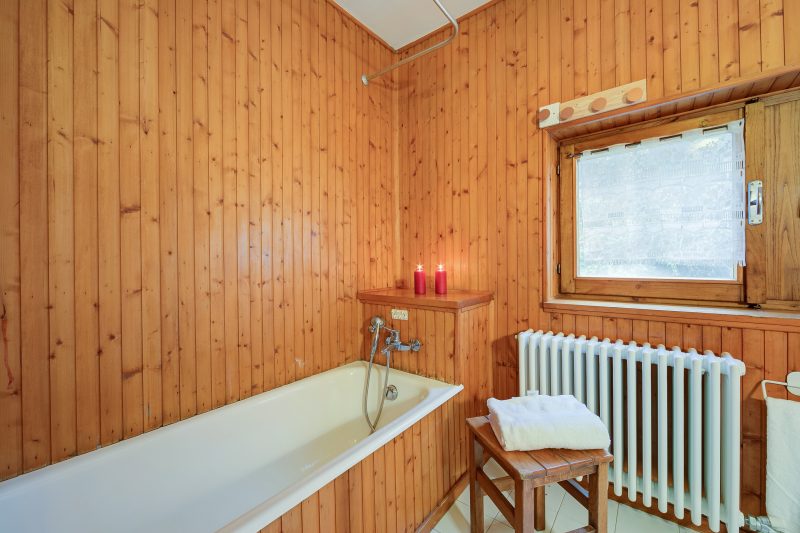 Mila Bike & WIFI: Garden Retreat near Lake Maggiore