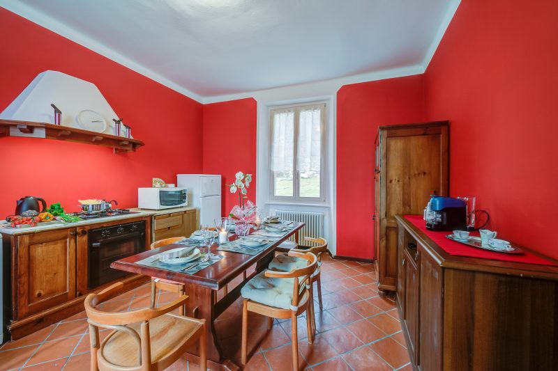 Mila Bike & WIFI: Garden Retreat near Lake Maggiore