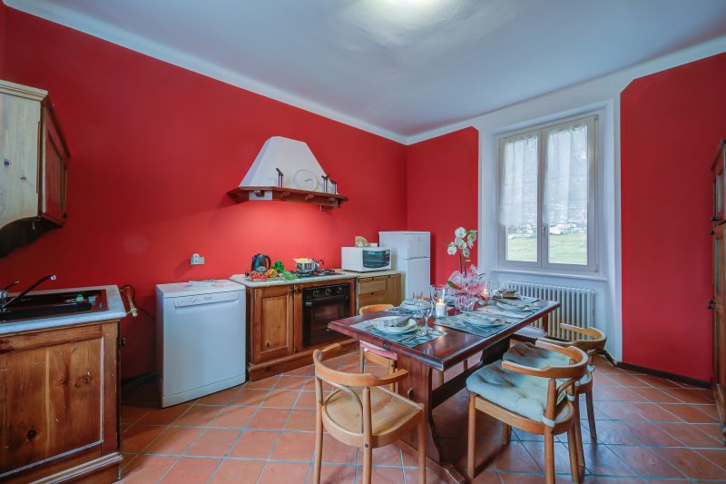 Mila Bike & WIFI: Garden Retreat near Lake Maggiore
