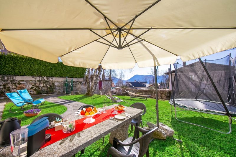 Mila Bike & WIFI: Garden Retreat near Lake Maggiore
