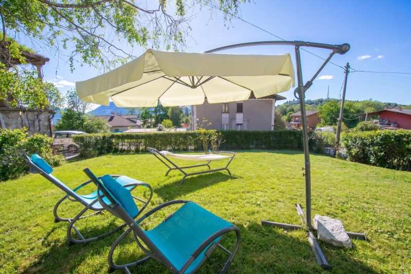 Mila Bike & WIFI: Garden Retreat near Lake Maggiore