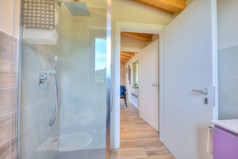 Ricomilla-Ulivo -Balcony, Garden & Privat
