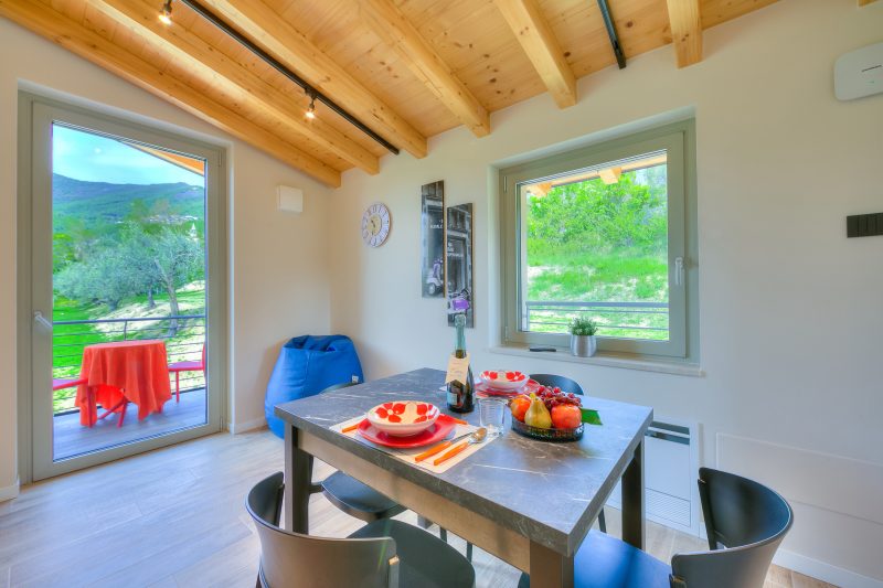 Ricomilla-Ulivo -Balcony, Garden & Privat